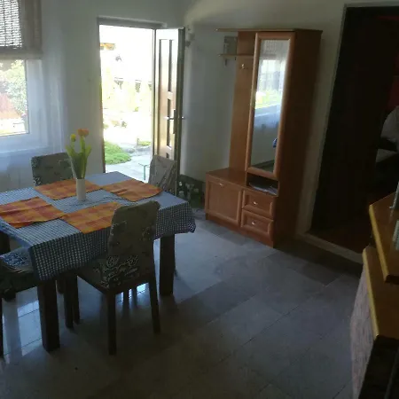 Ferienhaus Chalupa Pod Donovalmi *